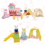 Casita De Conejos Familia Con Accesorios Juego Tobogan Color Rosa