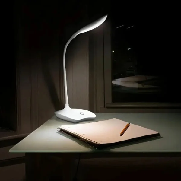 Lampara De Mesa Usb Velador Escritorio Luz Led Blanca Blanco